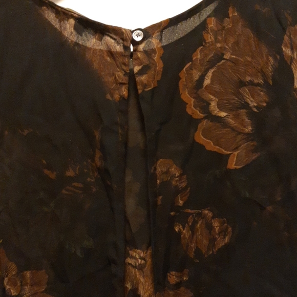 Aritzia wilfred silk tshirt xs - Picture 4 of 4
